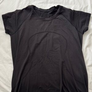 lululemon athletica Black Short Sleeve Tee